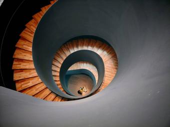 新数据：中国全社会用电量2025年首破10万亿千瓦时