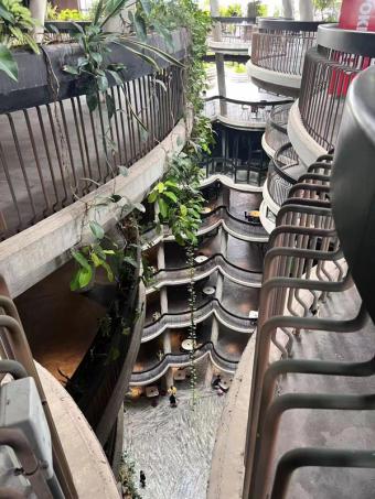 新数据：2025我国广告业务收入首破2万亿 数智引擎驱动，区域发展更平衡