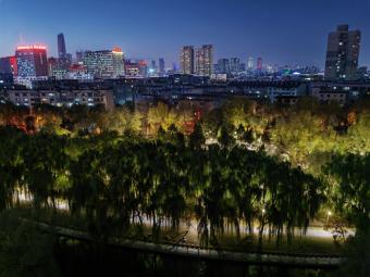 “光影启新程”北京高校新生大思政课启动 红色经典影片点亮2026级新生开学季